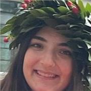 Studentessa universitaria impartisce ripetizioni di Inglese